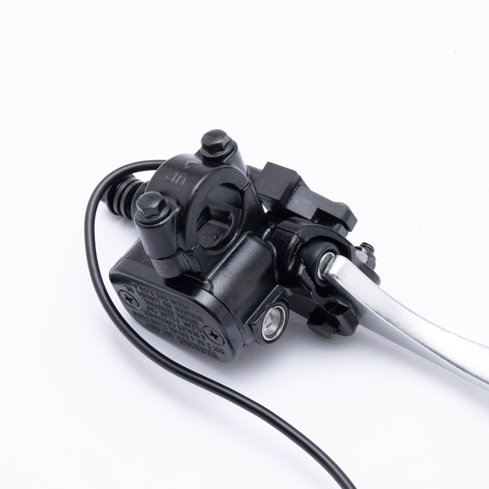 Rear Brake Master Cylinder With Lever 6