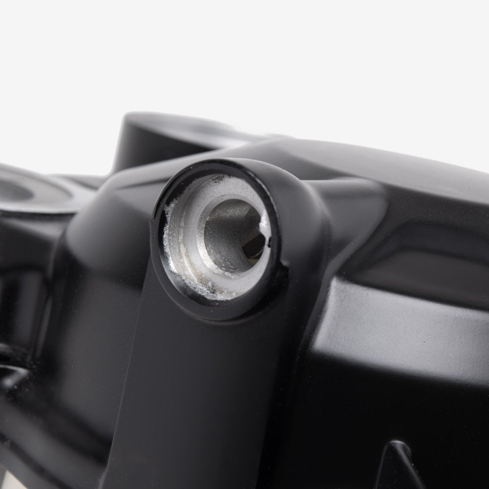 Right Engine Casing 6