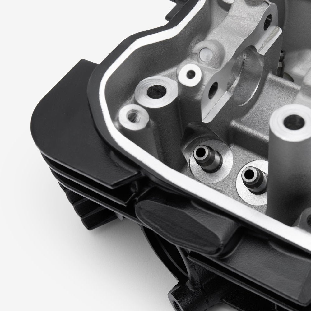 Cylinder Head 8