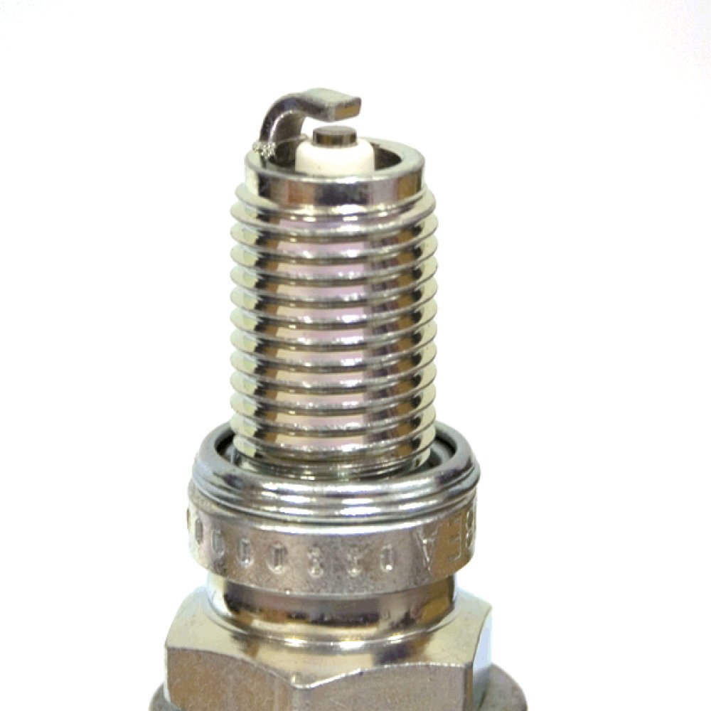 D8EA Spark Plug 3