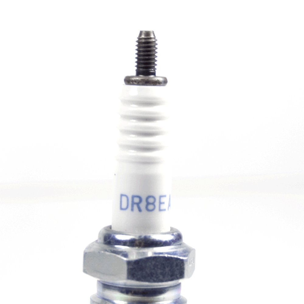 DR8EA Spark Plug 3