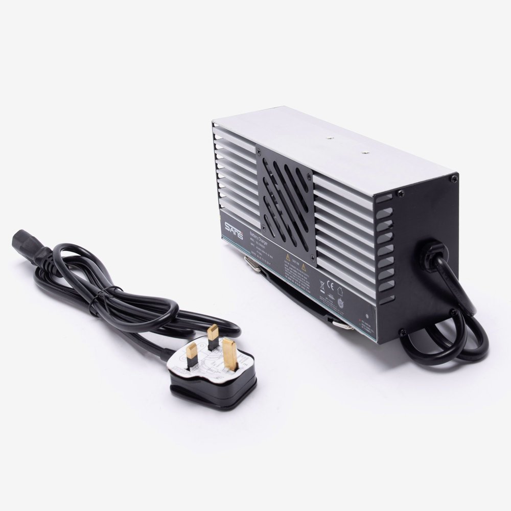 EV Battery Charger (3-pin Plug)