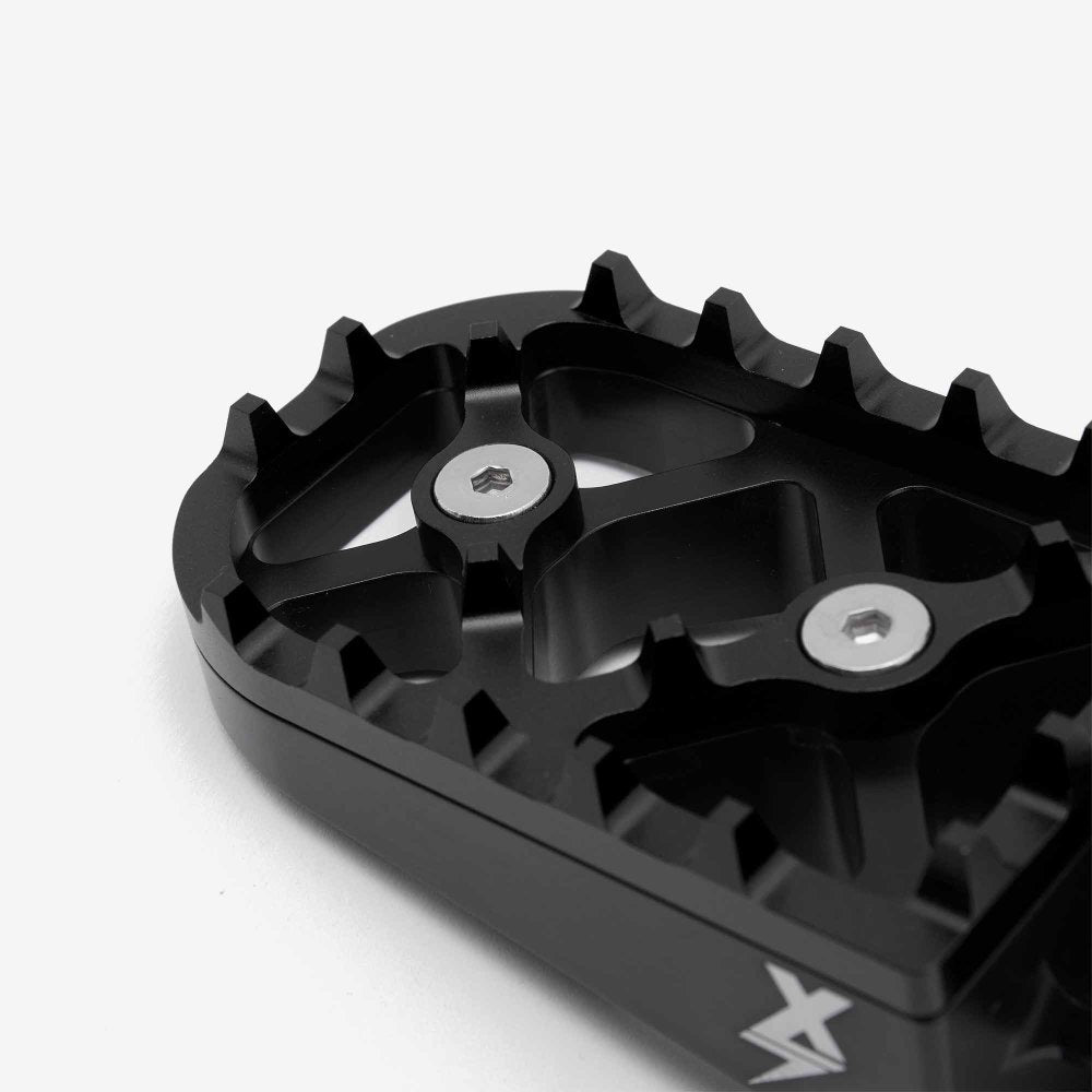 Premium Foot Peg And Brace Set 3