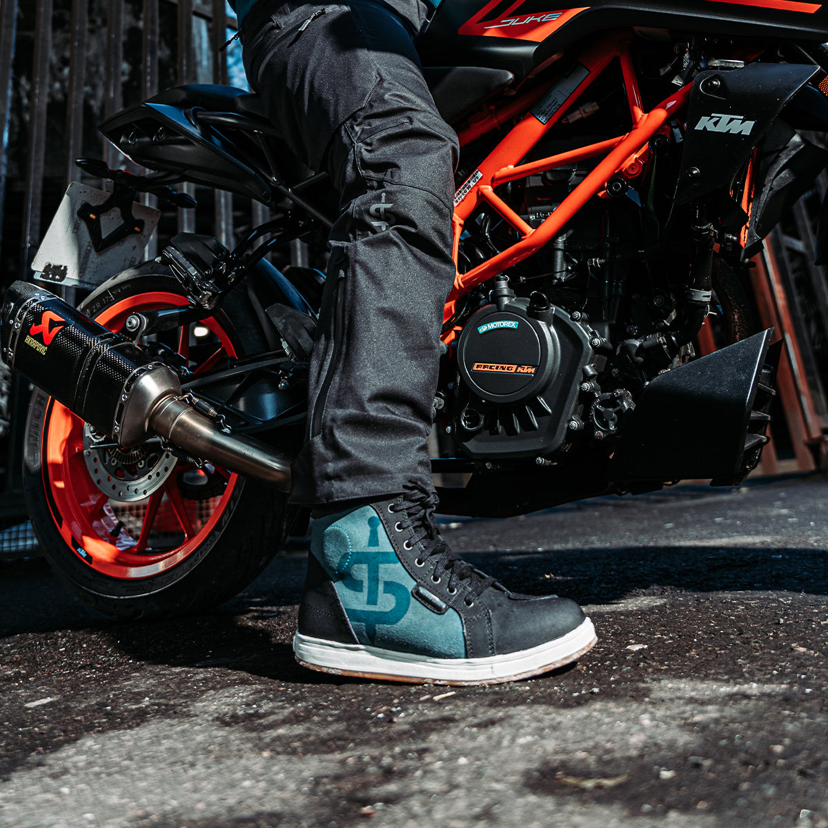 Spada Strider Pro CE WP Trainers Coral/Black