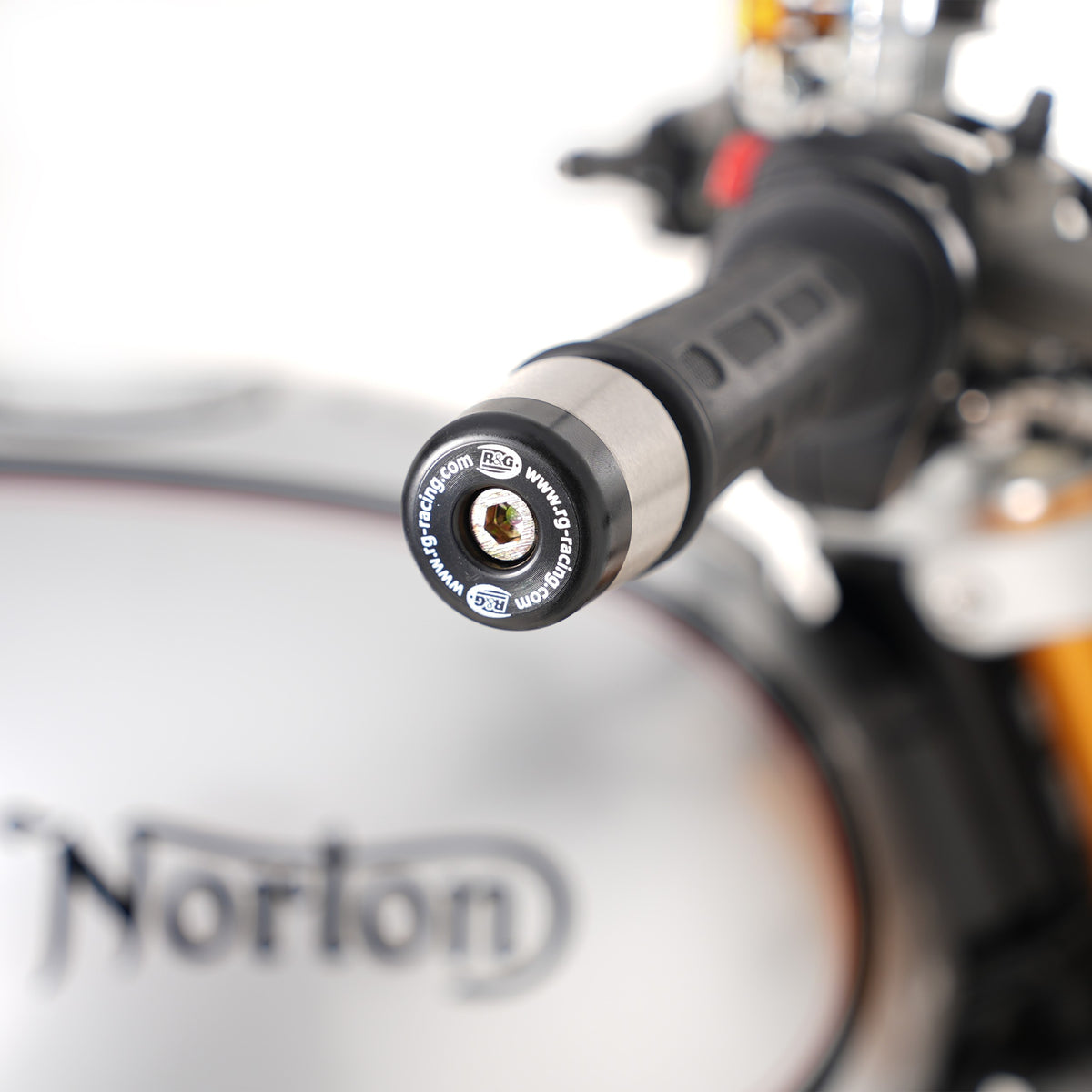 Bar End Sliders for Husqvarna Nuda 900/R '12-, Norton Commando 961 Sport '15-25 and Zero SRF '19-