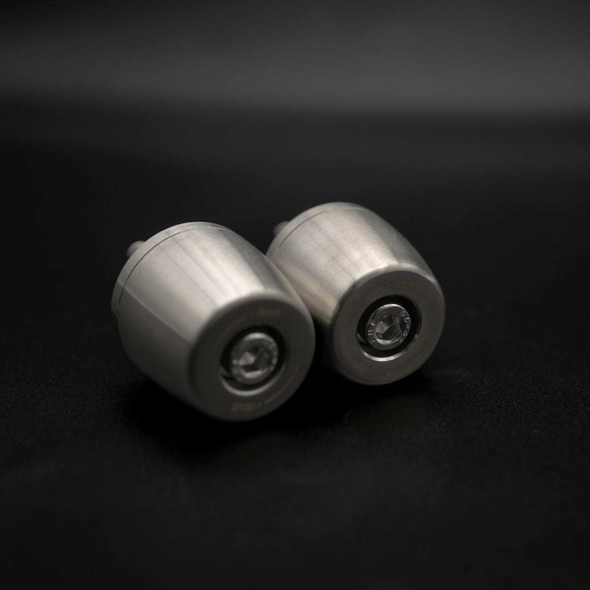 APEX Stainless Steel Bar Ends for multiple Honda models & Yamaha MT-07 '25-, YZF-R9 '25-,YZF-R1M '15-, YZF-R1 '15-, R7 '22-25.