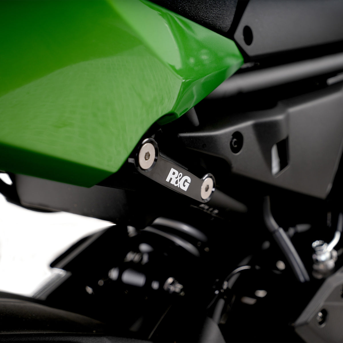 Rear Foot Rest Blanking Plates for Kawasaki Z650 S ‘26-, Z650 '17- & Ninja 650 '17-