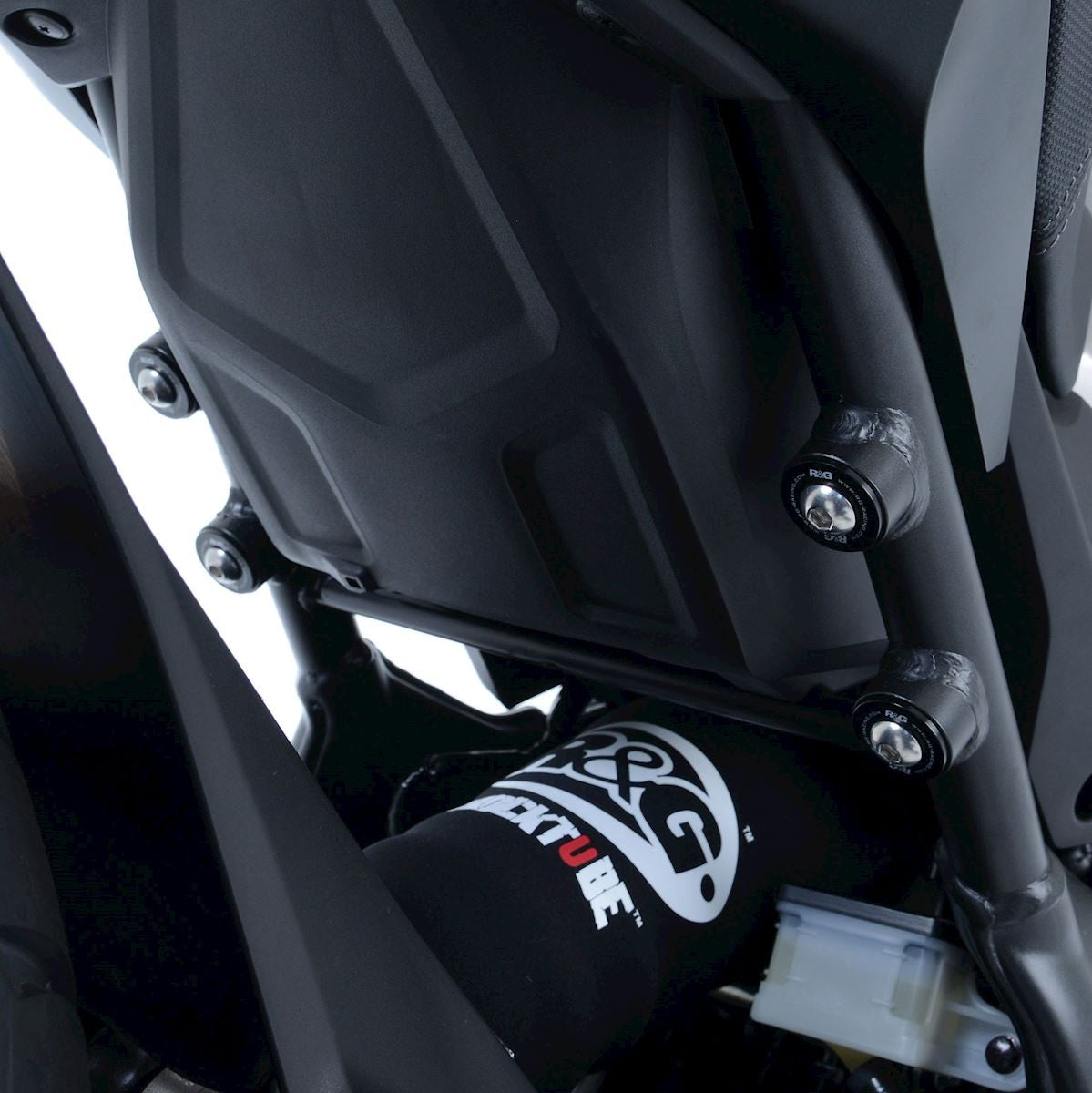 Rear Foot Rest Blanking Plugs for Honda CB1000F '26-, CB125R '18-, CB650R '19- , CBR650R '19- (E-Clutch '24-), QJMOTOR SRK 421 RR '25- and 6 more.(Single)