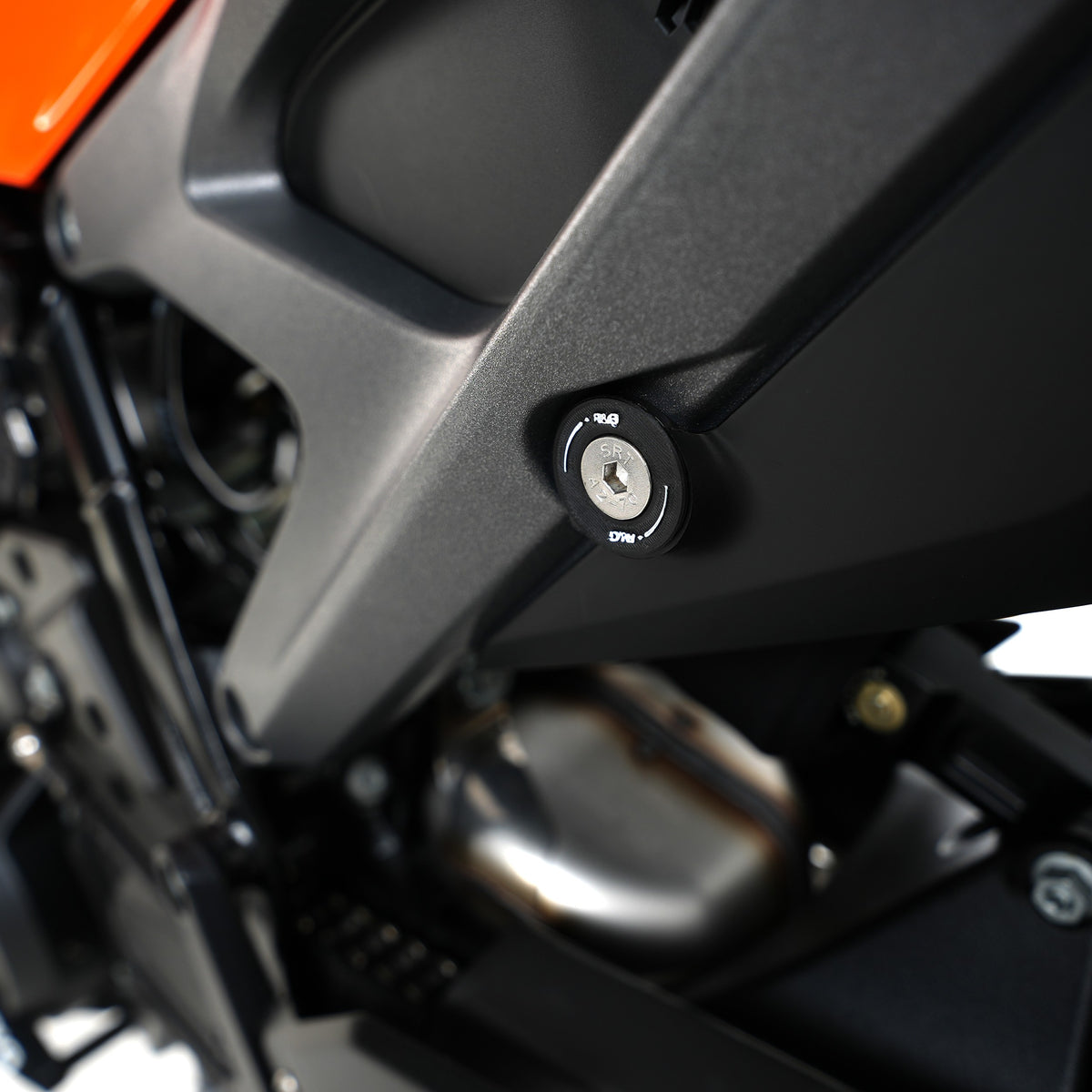 Exhaust Hanger & Rear Footrest Plate (set) for KTM 990 Duke 2024