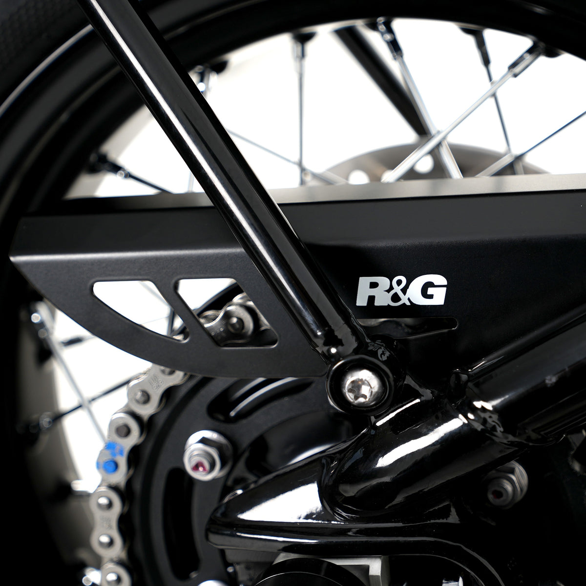 Chain Guard for Triumph Bonneville Bobber '17-25.