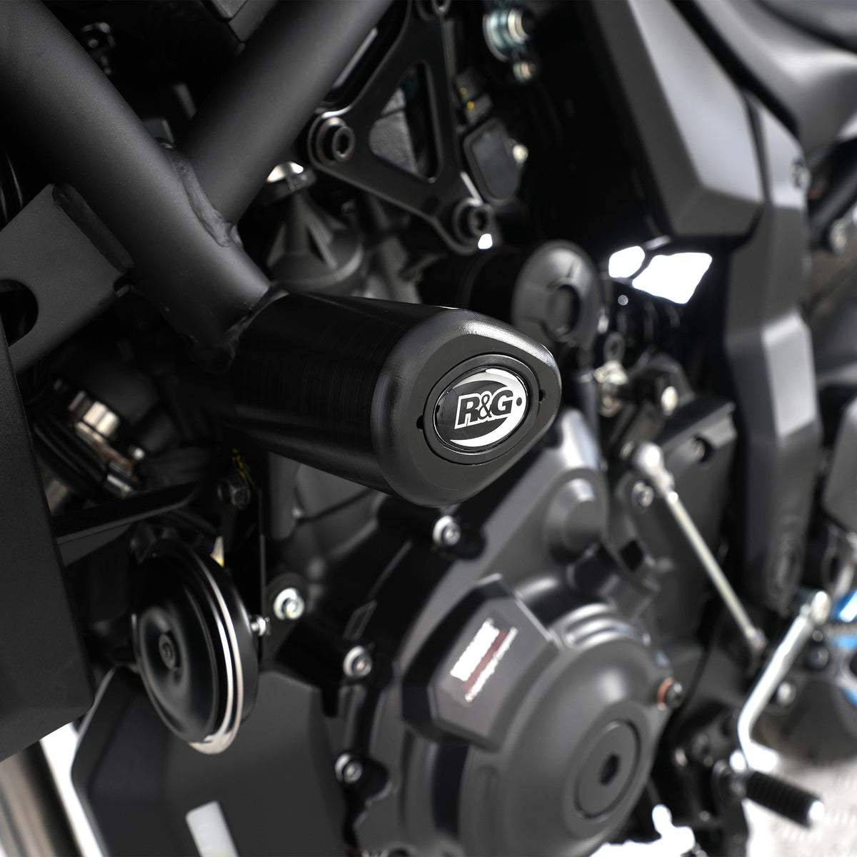 Aero Crash Protectors for Yamaha MT-07 '14- (FZ-07), XSR700 '16-, Fantic Caballero 700 '23- and Tracer 700 '16-'20 (FJ-07) models