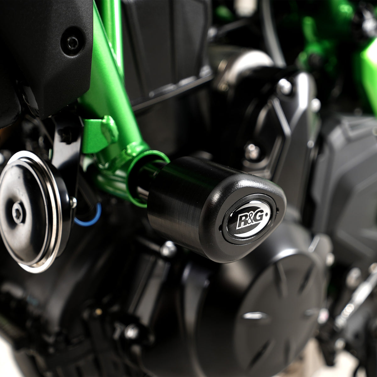 Crash Protectors - Aero Style for Kawasaki Z650 S ‘26-, Z650 '17-, Z650RS '21- & Ninja 650 '17-
