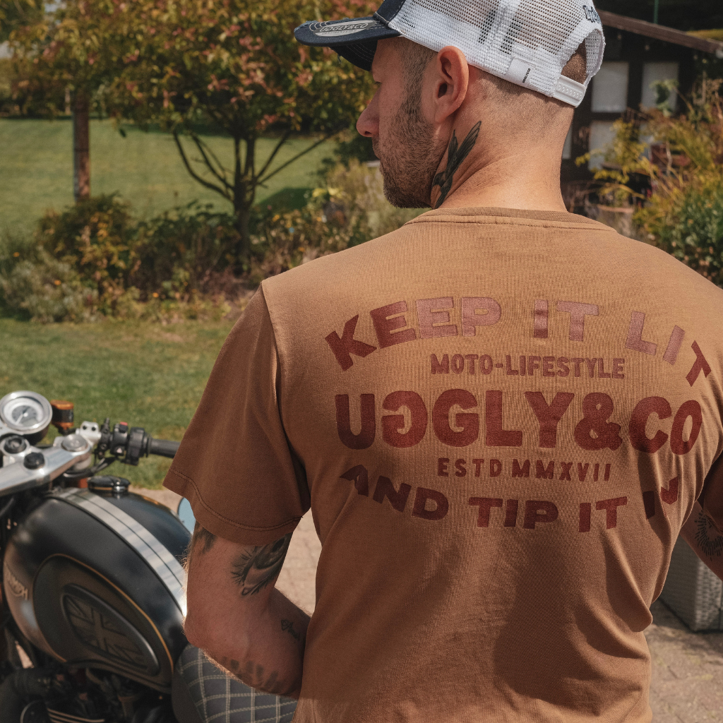 Malt Keep it Lit' Tee by Uggly & Co