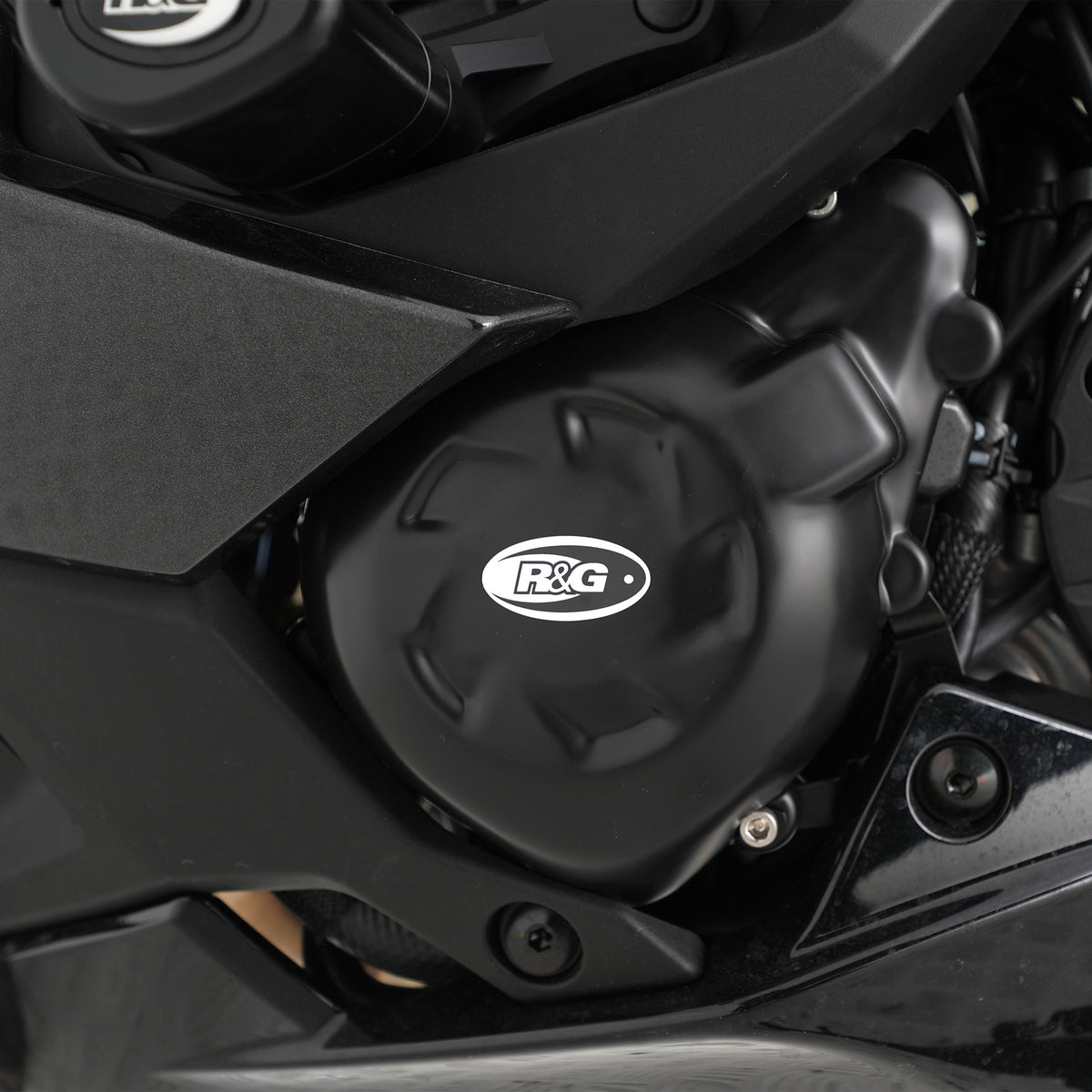 Engine Case Cover Kit (2pc) for Kawasaki Z1000, Z1000R Z1000SX, Versys 1000 , Ninja 1100SX (SE) '25- , Ninja 1000SX & Versys 1100 ’25-