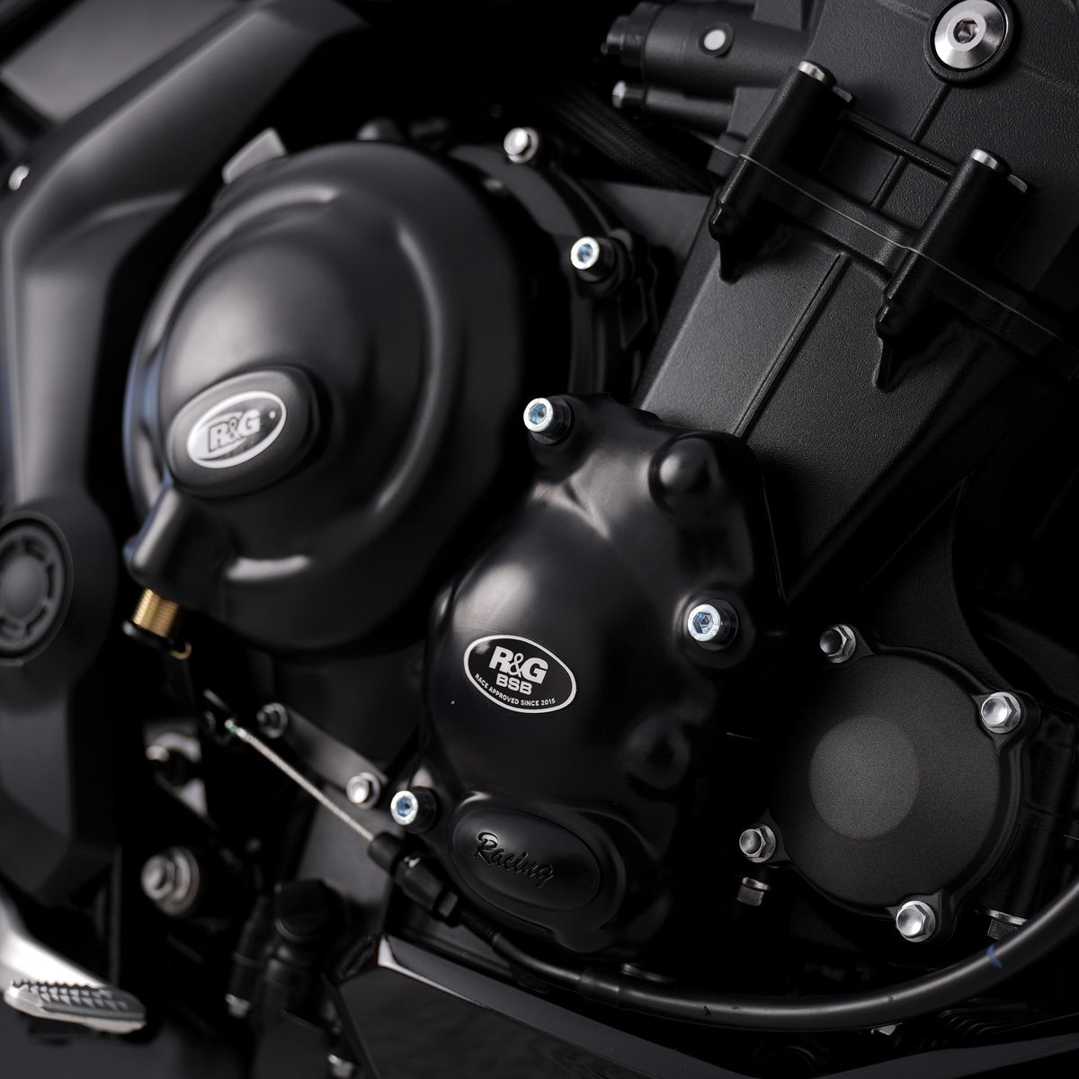 Engine Case Covers - RACE SERIES - for Triumph Trident 800 '26-,Daytona 675 '13-, Tiger Sport 800 ’25-,Street Triple 765 RX '26- & Triumph Daytona Moto2™ 765 '20- - RHS