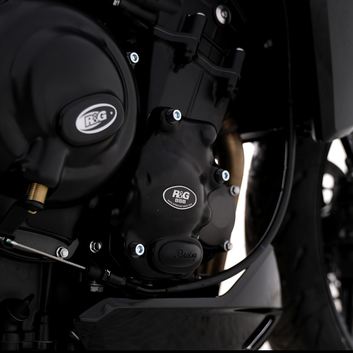 Engine Case Covers - RACE SERIES - for Triumph Trident 800 '26-,Daytona 675 '13-, Tiger Sport 800 ’25-,Street Triple 765 RX '26- & Triumph Daytona Moto2™ 765 '20- - RHS