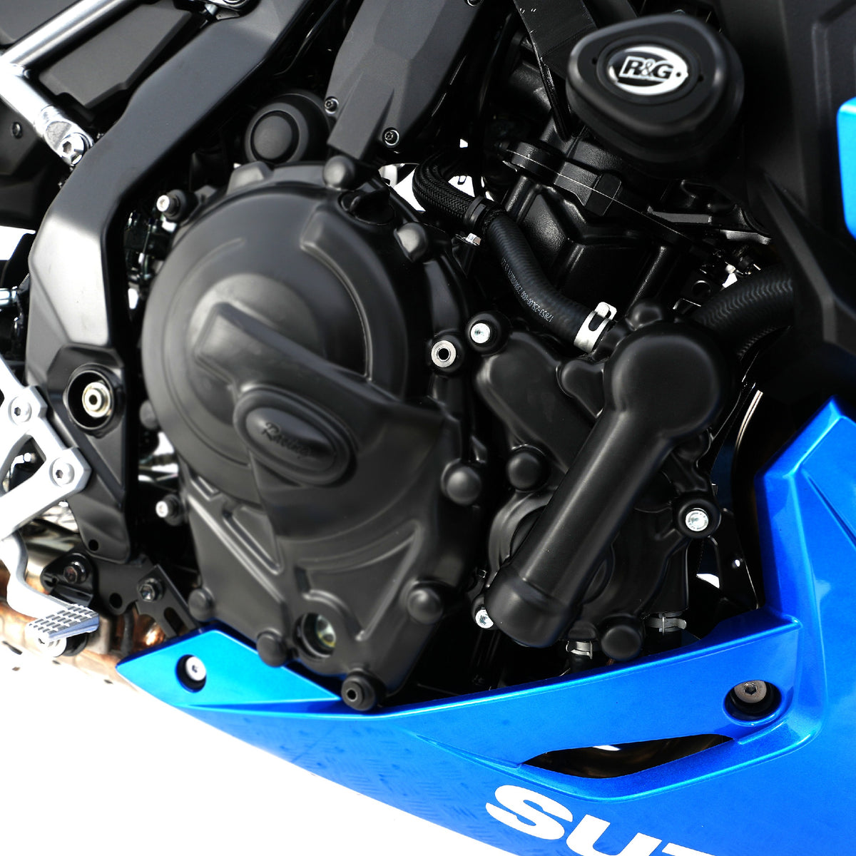 Engine Case Cover (Water Pump Cover) for Suzuki V-Strom 800 DE / RE '23-, GSX-8R '24-/GSX-8T '25-, GSX-8TT ‘25- & GSX-8S '23-