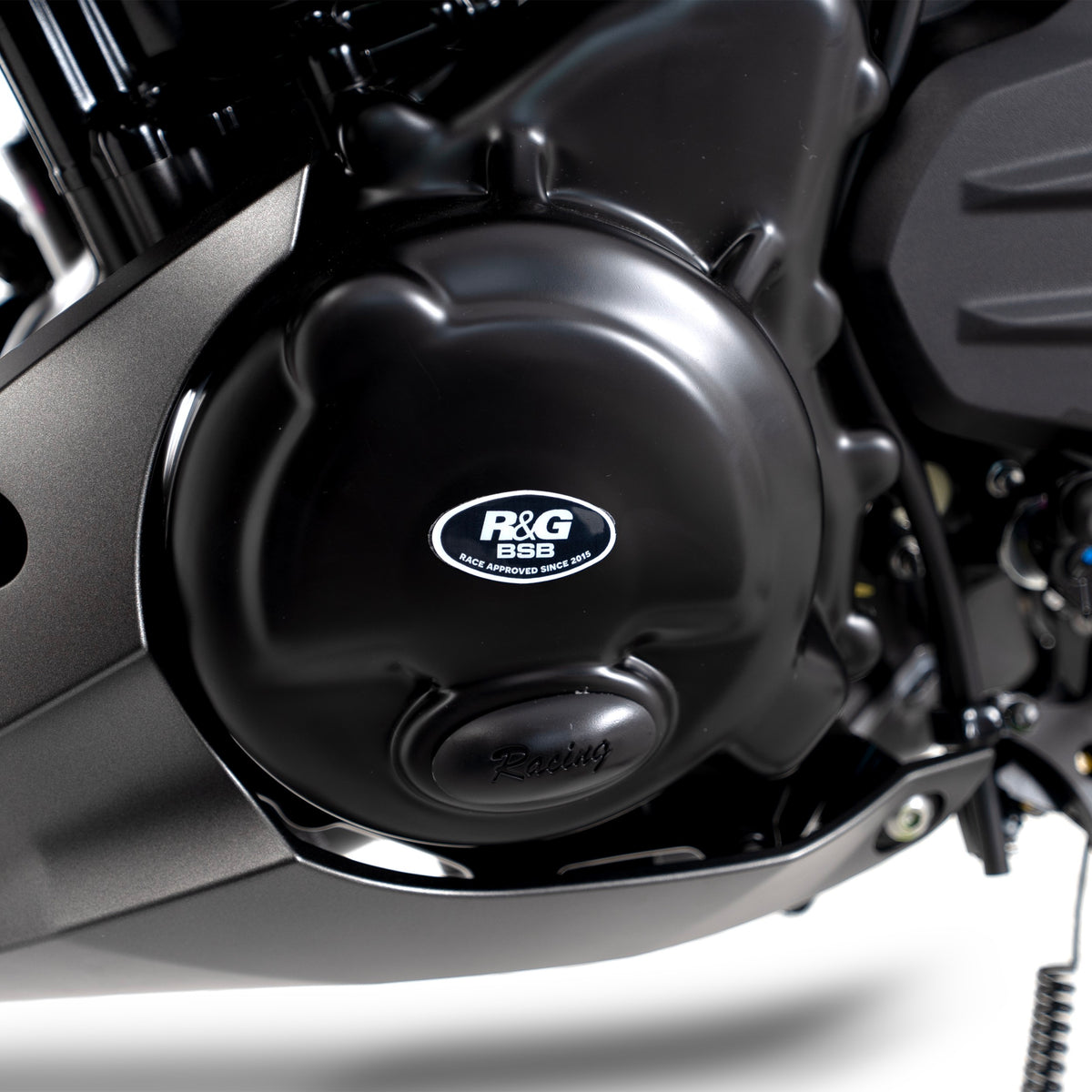 Engine Case Cover for Kawasaki KLE500 '26-, KLE500 SE ’26-, Z500 '24-, Eliminator 500 '24-, Ninja 400 '18- and 4 others.