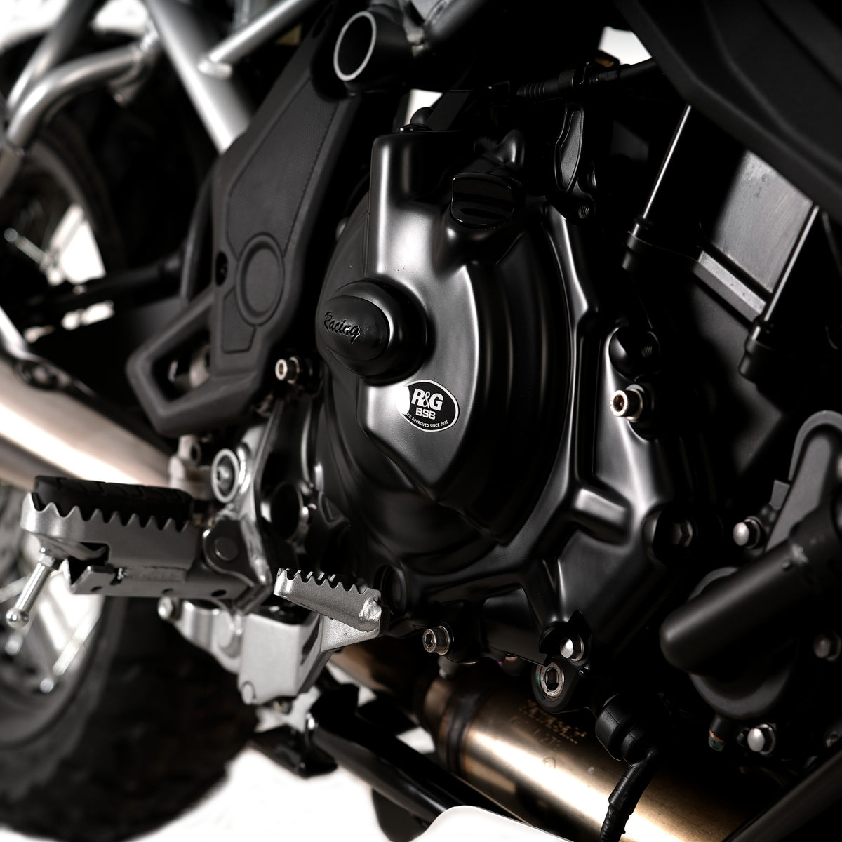 Engine Case Cover for Kawasaki KLE500 '26-, KLE500 SE ’26-, Z500 '24-, Eliminator 500 '24-, Ninja 400 '18- and 4 others.