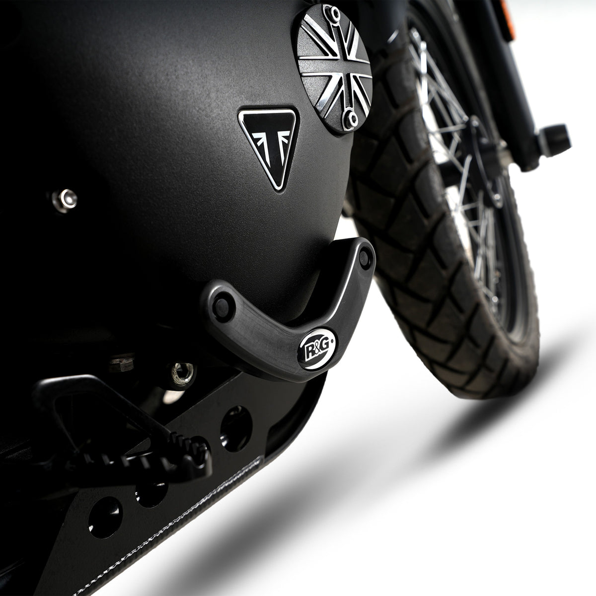 Engine Case Slider for Triumph Street Twin, Thruxton 1200/R '16-, Speed Twin 1200 '19-, Scrambler 1200 XC/XE '19-, Scrambler 900 ’23-25 & Speed Twin 900 '22- models (RHS)