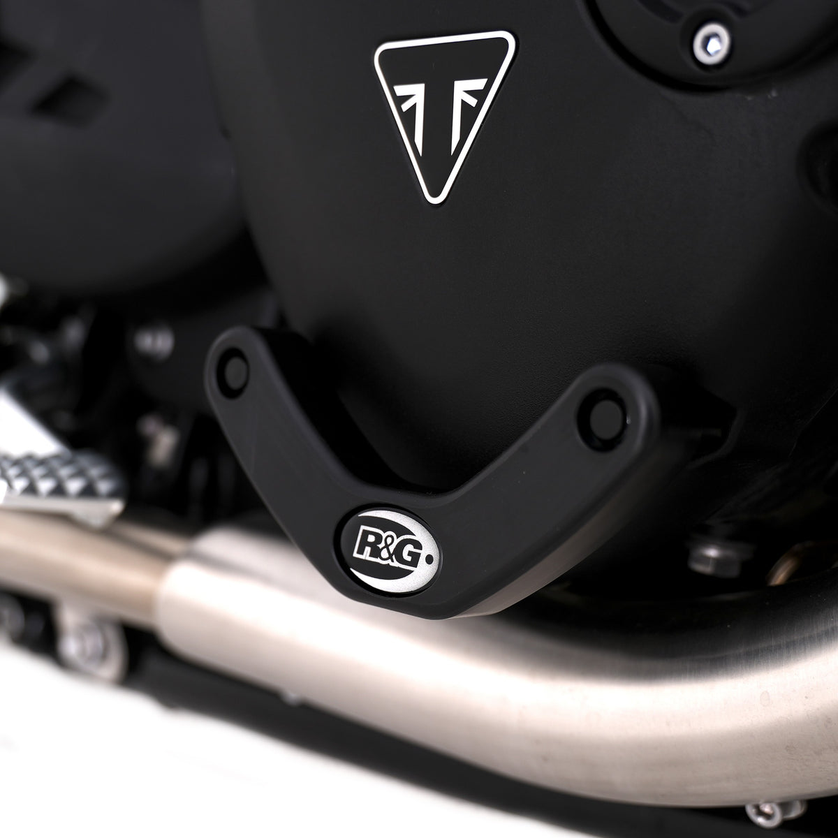 Engine Case Slider for Triumph Street Twin, Thruxton 1200/R '16-, Speed Twin 1200 '19-, Scrambler 1200 XC/XE '19-, Scrambler 900 ’23-25 & Speed Twin 900 '22- models (RHS)