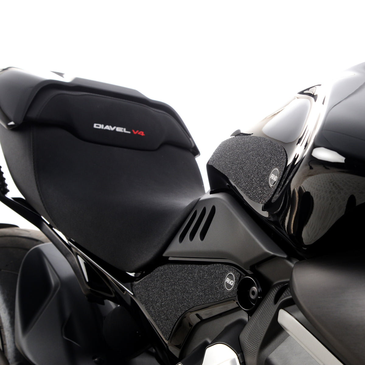 R&G Tank Traction Grips for Ducati Diavel V4 '23-