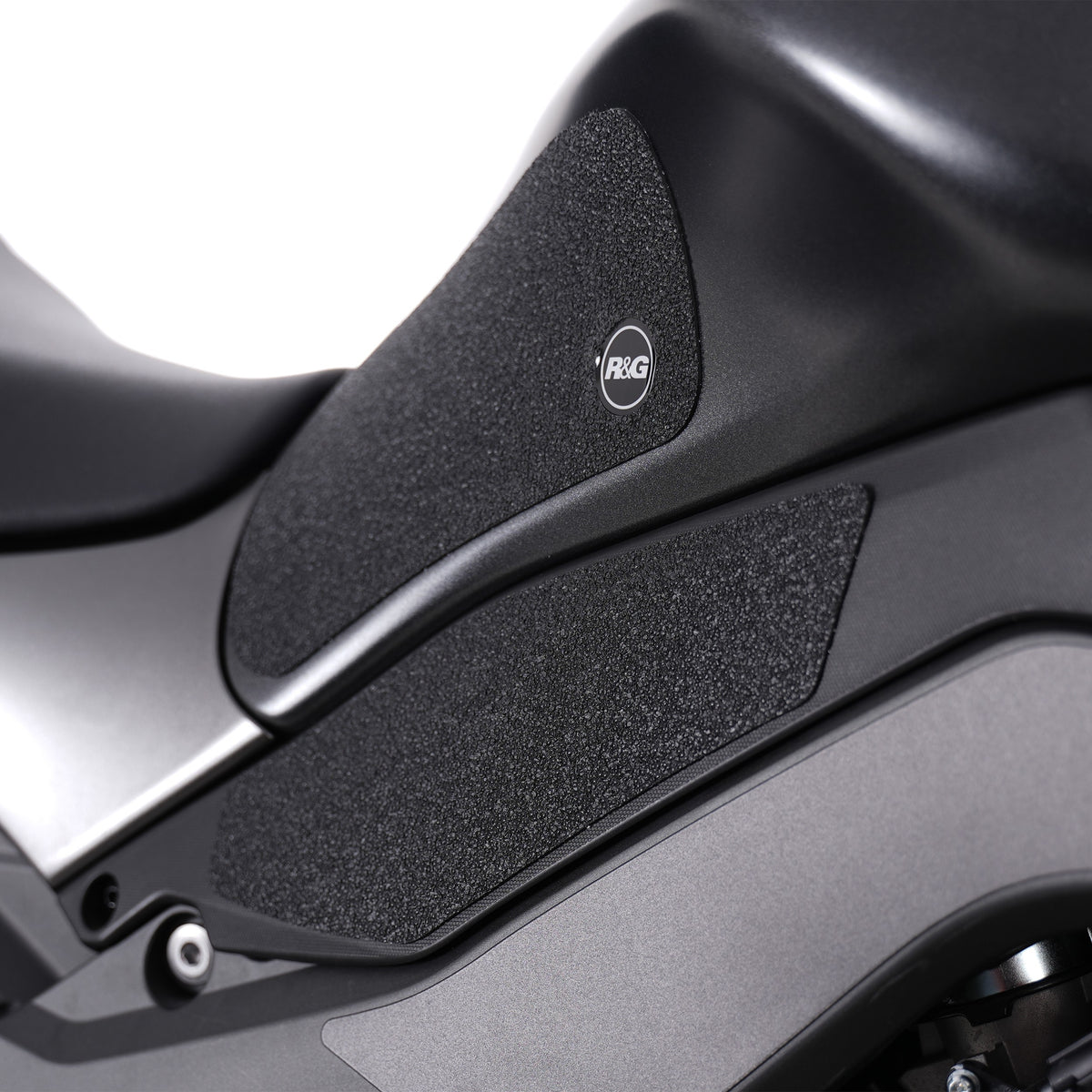 R&G Tank Traction Grip for Kawasaki Z1000 '14-'22, Z1000R '17- & Z1100 '26-