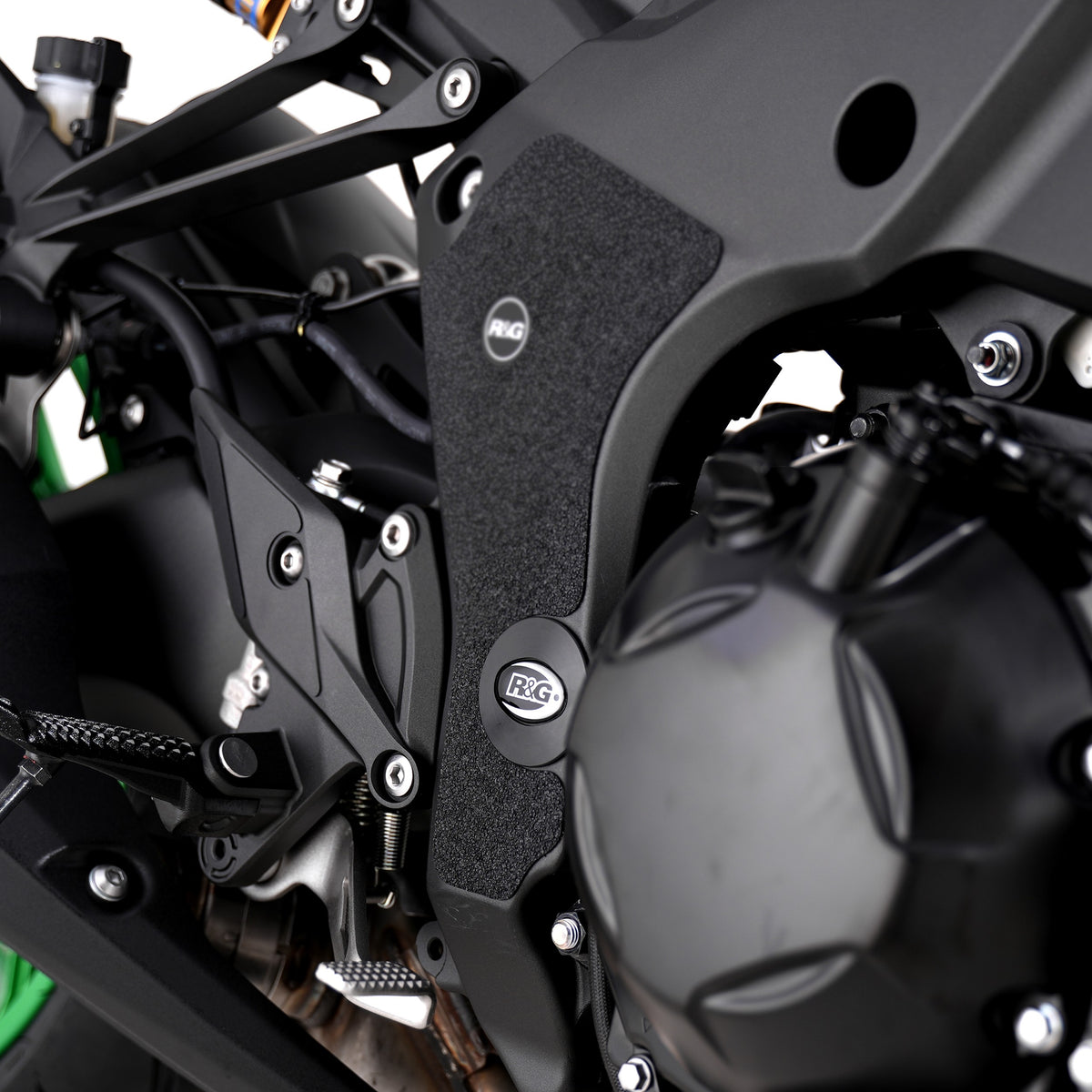 Frame Plug for the Kawasaki Z1100 '26-, ZX-10R '08- , Z1000 '10- '24, Z1000SX '11-'19, ZX-10RR '21-, Ninja 1000SX ’20- '24 & Ninja 1100SX (SE) '25-