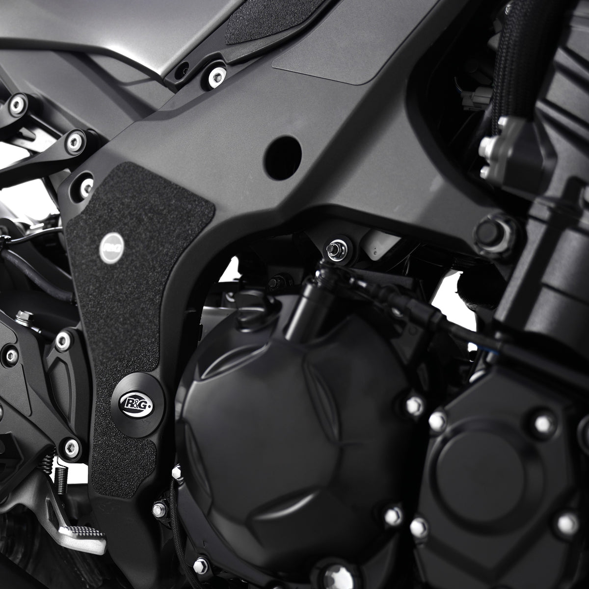 Frame Plug for the Kawasaki Z1100 '26-, ZX-10R '08- , Z1000 '10- '24, Z1000SX '11-'19, ZX-10RR '21-, Ninja 1000SX ’20- '24 & Ninja 1100SX (SE) '25-
