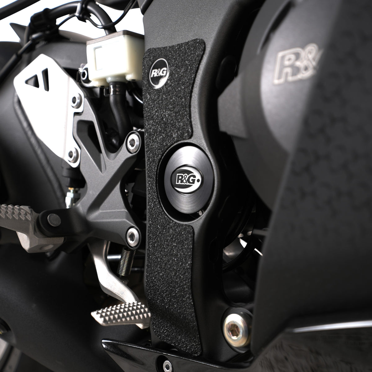 Frame Plug for the Kawasaki Z1100 '26-, ZX-10R '08- , Z1000 '10- '24, Z1000SX '11-'19, ZX-10RR '21-, Ninja 1000SX ’20- '24 & Ninja 1100SX (SE) '25-