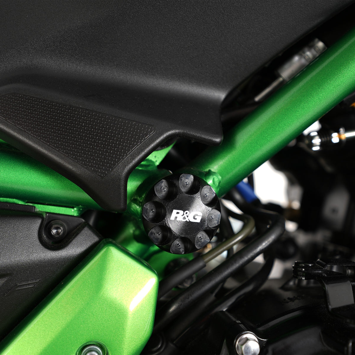 Frame Plug Kit for Kawasaki Z650 S ‘26-, Z650 '17- & Z650RS '21-