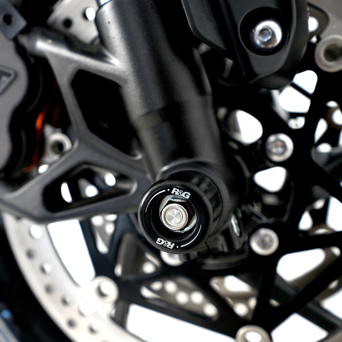 Fork Protectors for Triumph Street Triple R / RS 765 '17-, Street Triple S 765 '17-'20, Daytona 660 '24-, Trident 660 '21-, Tiger Sport 800 ’25-,Street Triple 765 RX '26- & & Daytona Moto2™ 765 '20- '24 (small bobbin)