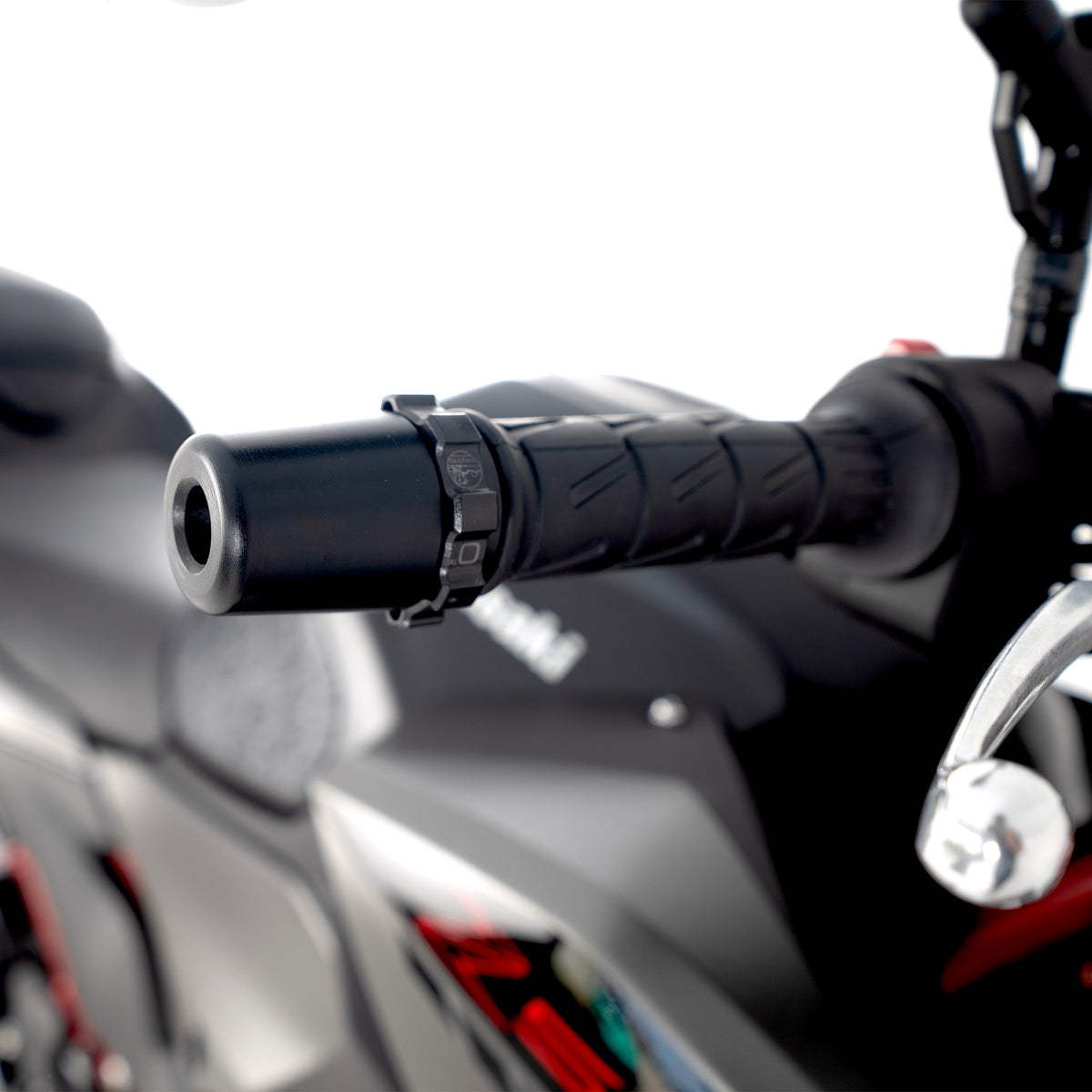 Kaoko Throttle Stabilizer for Kawasaki Z650 S ‘26-, Z1100 '26-, ZX-12, ZX-14, F1400 GTR ('13-), Versys 1100 (’25-) & 9 others (with heated or non-heated grips)