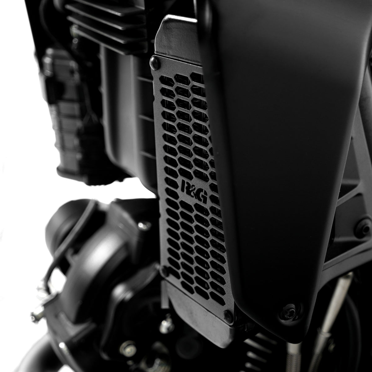 PRO Oil Cooler Guard for Ducati Scrambler 800 Full Throttle ’23-, 10th Anniversary Rizoma Edition ’26-, Scrambler Icon ’15-, Scrambler Icon Dark ’20- & Scrambler Nightshift ’23- & 9 more.