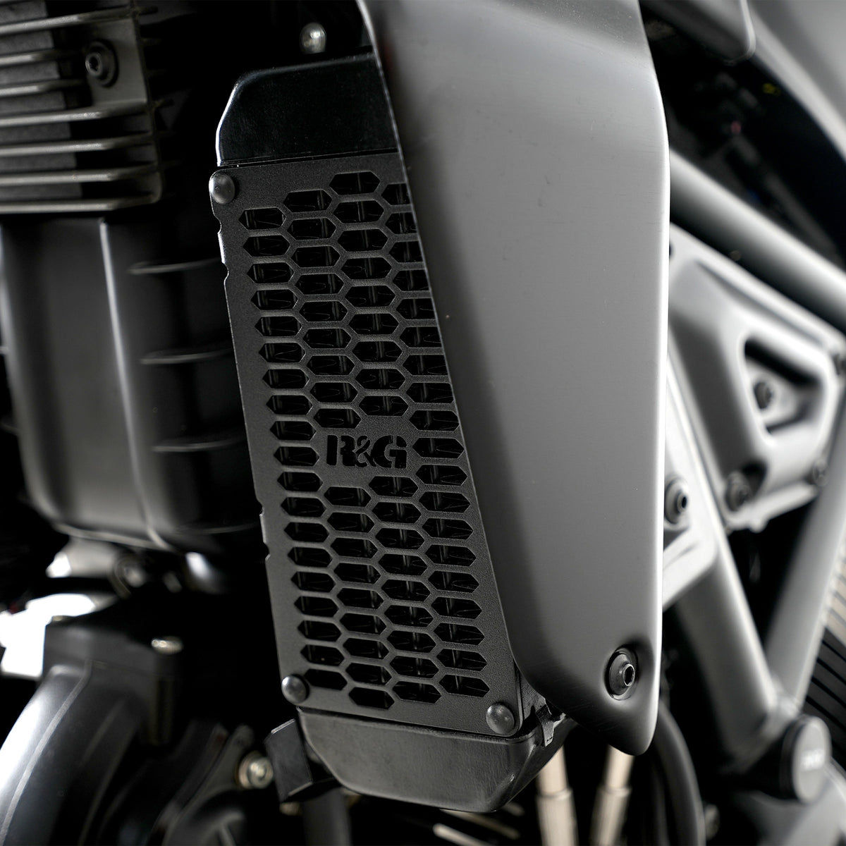 PRO Oil Cooler Guard for Ducati Scrambler 800 Full Throttle ’23-, 10th Anniversary Rizoma Edition ’26-, Scrambler Icon ’15-, Scrambler Icon Dark ’20- & Scrambler Nightshift ’23- & 9 more.