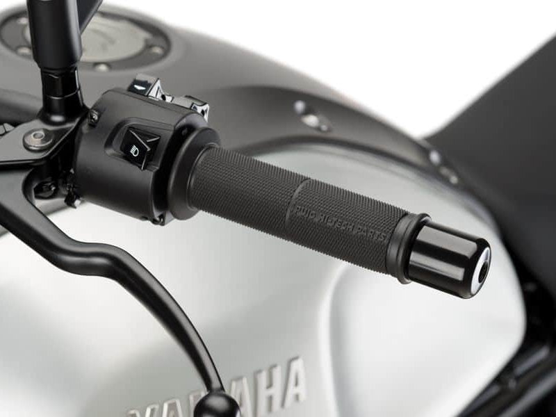 Hi-Tech Basic Hand Grips - Medium Touch