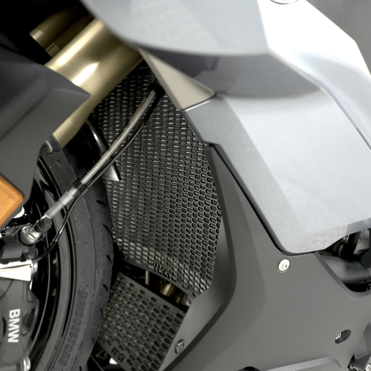 PRO Radiator Guard for BMW S1000R '21-, S1000RR '19-, S1000XR '20-, S1000RR ( M Sport) '19-, M1000R '23- ,M1000RR '21- '24 & M1000XR '24-