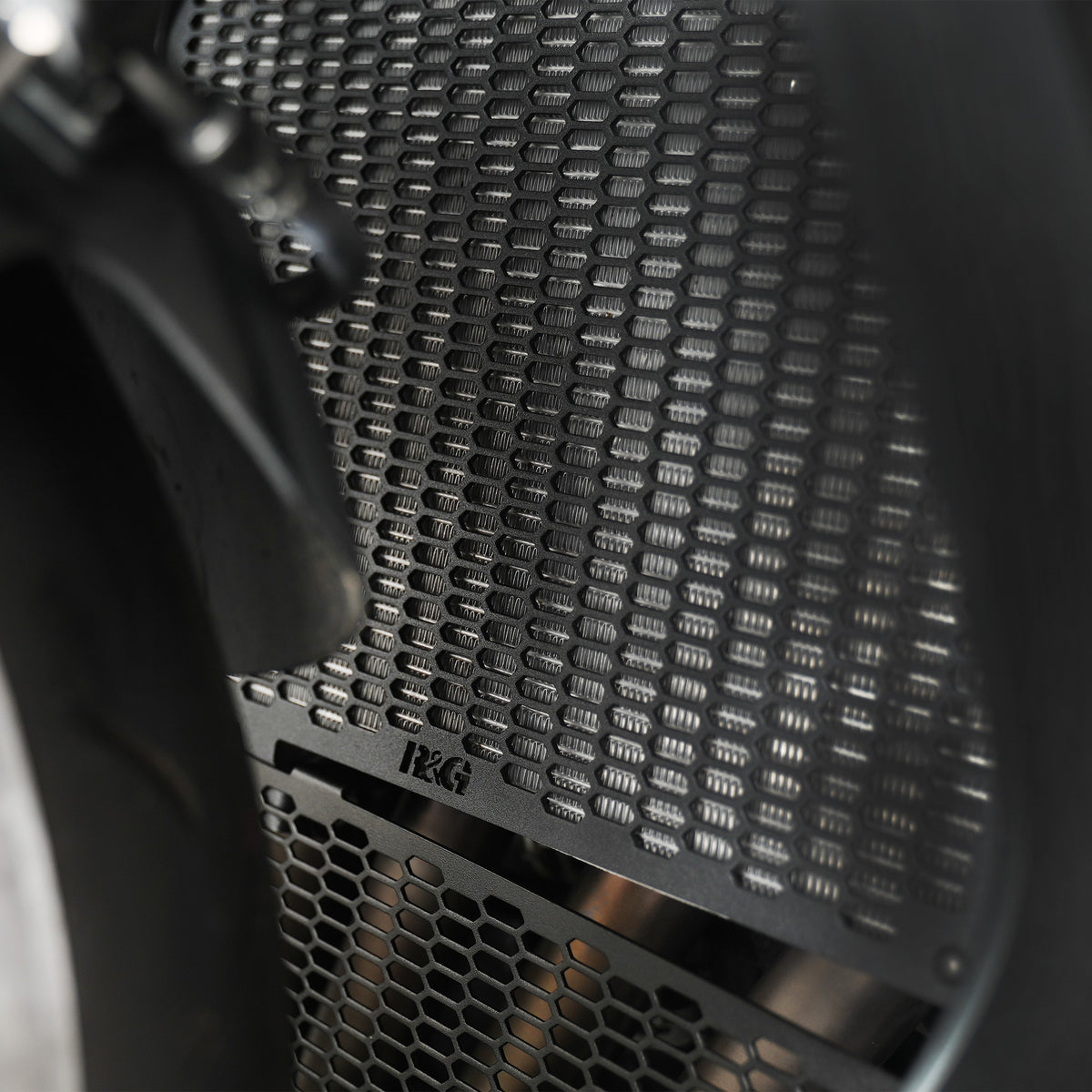 PRO Radiator Guard for Honda CB650R '19-, CBR650R '19-(E-Clutch '24-), CB650F '14-19, CB650R Neo SP Cafe '19-20, CBR650F '14-18