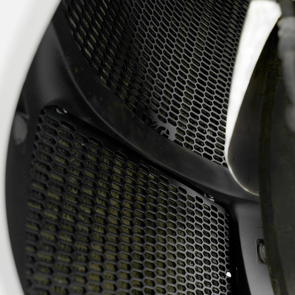 PRO Radiator Guard for Suzuki Hayabusa '08- & B-KING