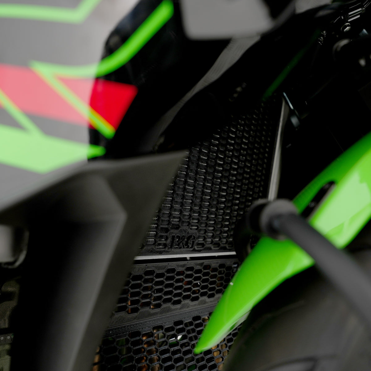 PRO Radiator Guard for Kawasaki ZX-4R(R) (SE) ’23-