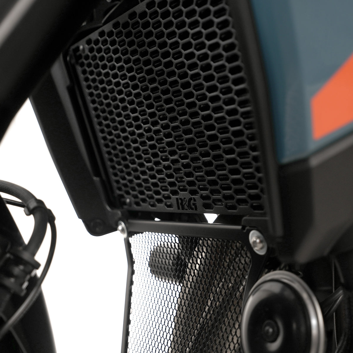 PRO Radiator Guard for Honda NX500 '24-& Honda CBR500R '26-( E-Clutch only)