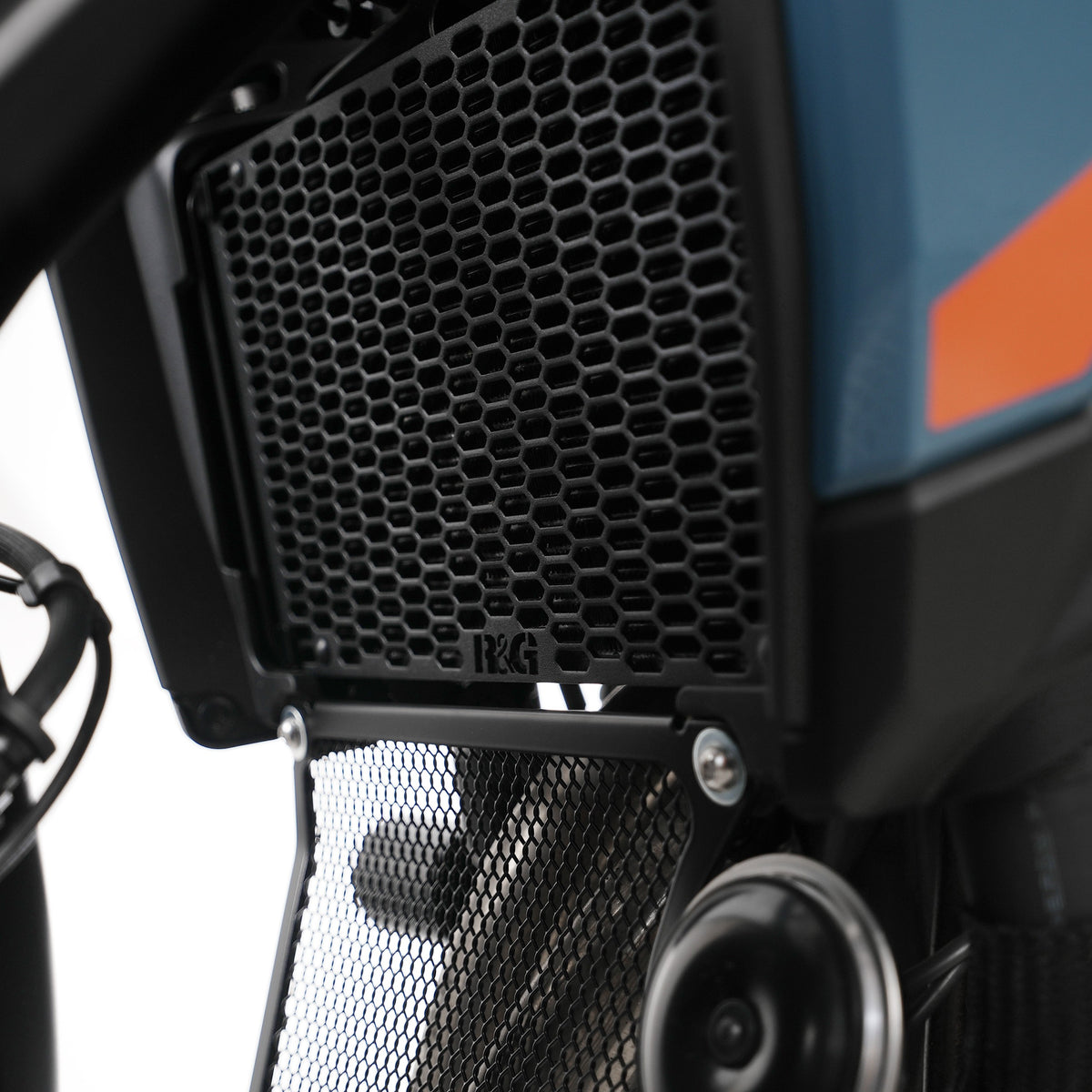 PRO Radiator Guard for Honda NX500 '24-& Honda CBR500R '26-( E-Clutch only)