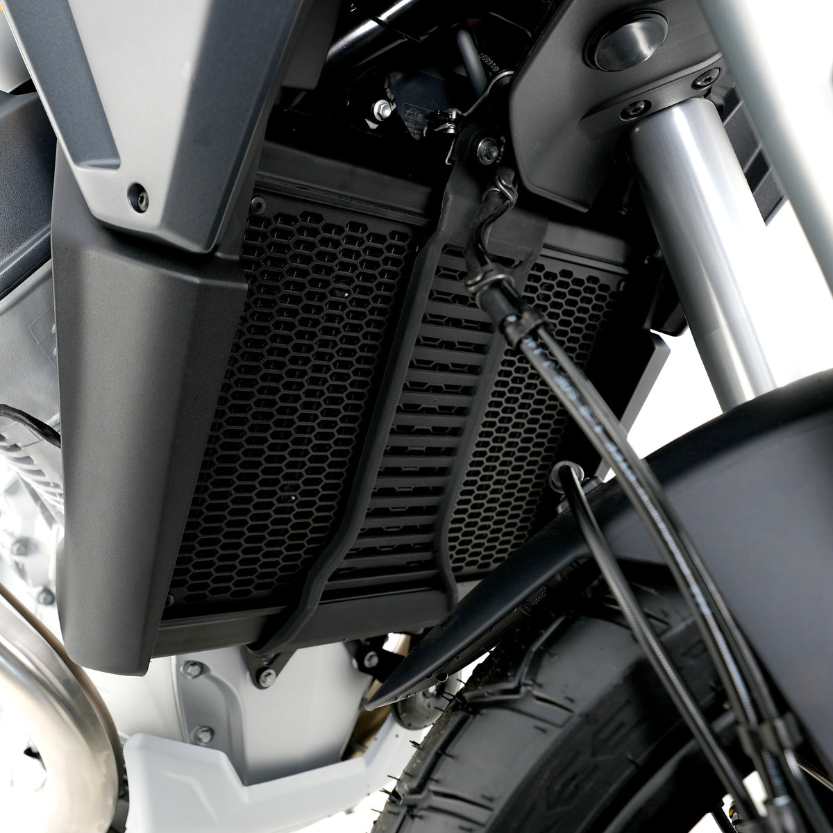 PRO Radiator Guard For Moto Guzzi Stelvio '24-