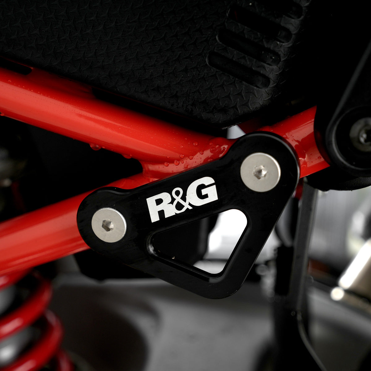 Tie-Down Hooks for the Aprilia Tuareg 660 '22- & Tuareg 660 Rally '25-