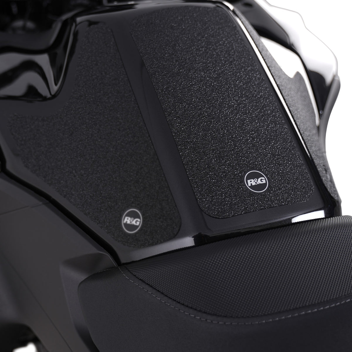 Centre Tank Pad for the Honda NT1100 '22- & QJMOTOR SRT900 S '25-