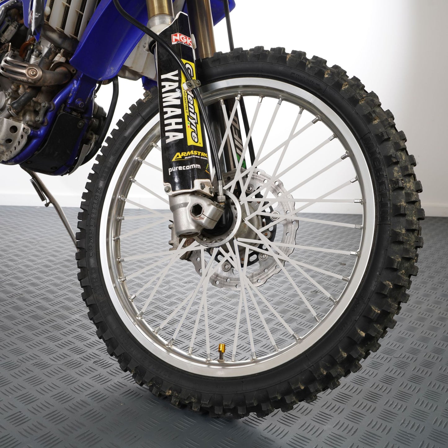 GP Pro Pack Of 40 White Spoke Shrouds - 21cm