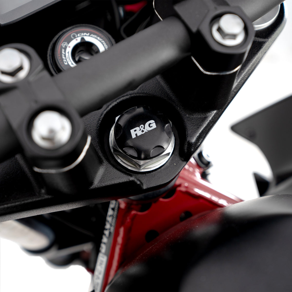 Top Yoke Cap for Kawasaki Ninja 250/400 '18-, Z400/ Z250 '19-, Indian FTR1200S '19-25 and 3 more models.