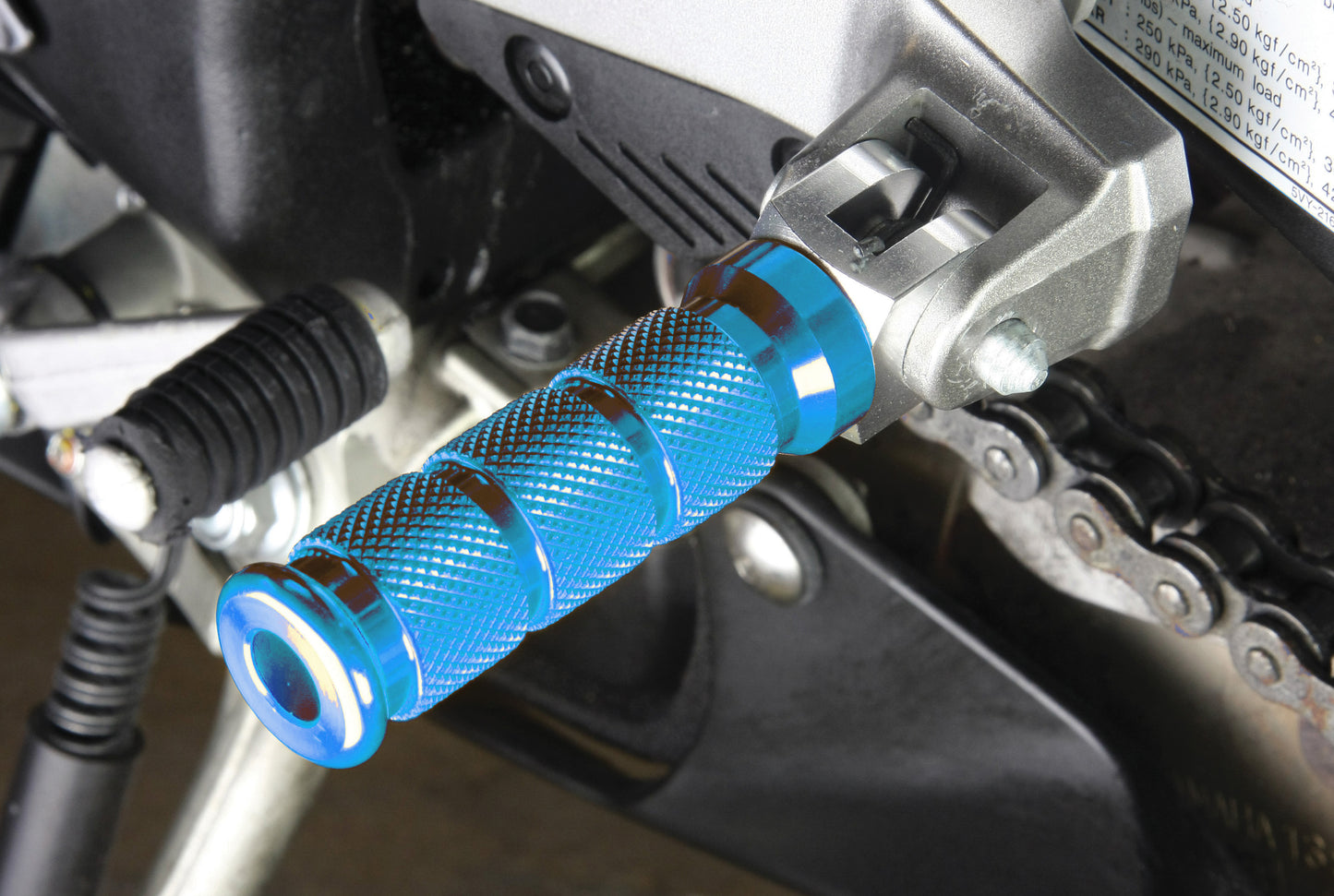 BikeTek Alloy Round Sports Footpegs Kawasaki Pillion Blue