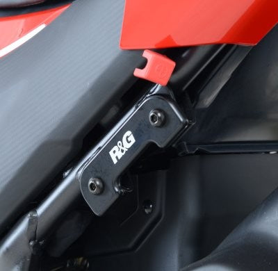 Rear Foot Rest Blanking Plate for Honda CBR300R, CBR500R & CB500F (upto '15), CB400X & CB500X '13-'18 (+5 other models)