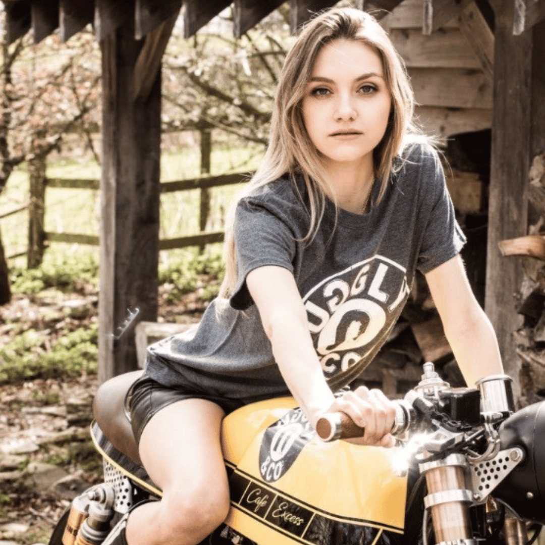 Circle Tee by Uggly & Co
